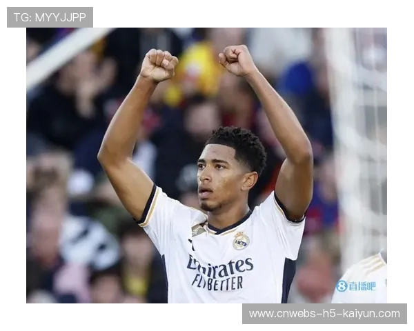 皇马中场视野课:贝林厄姆在训练中反复练习长传精准度 皇马中场视野课:贝林厄姆在训练中反复练习长传精准度